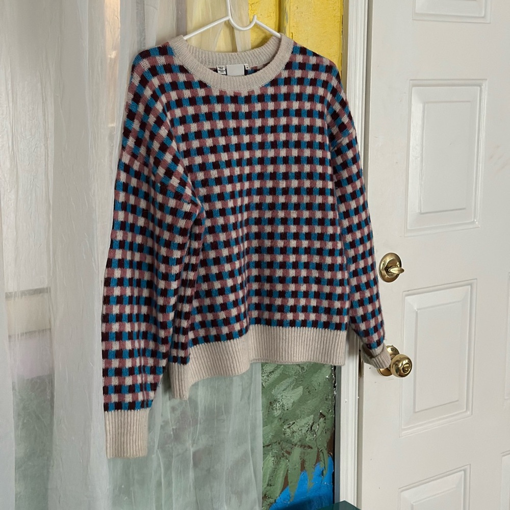Stylish Checkered Sweater